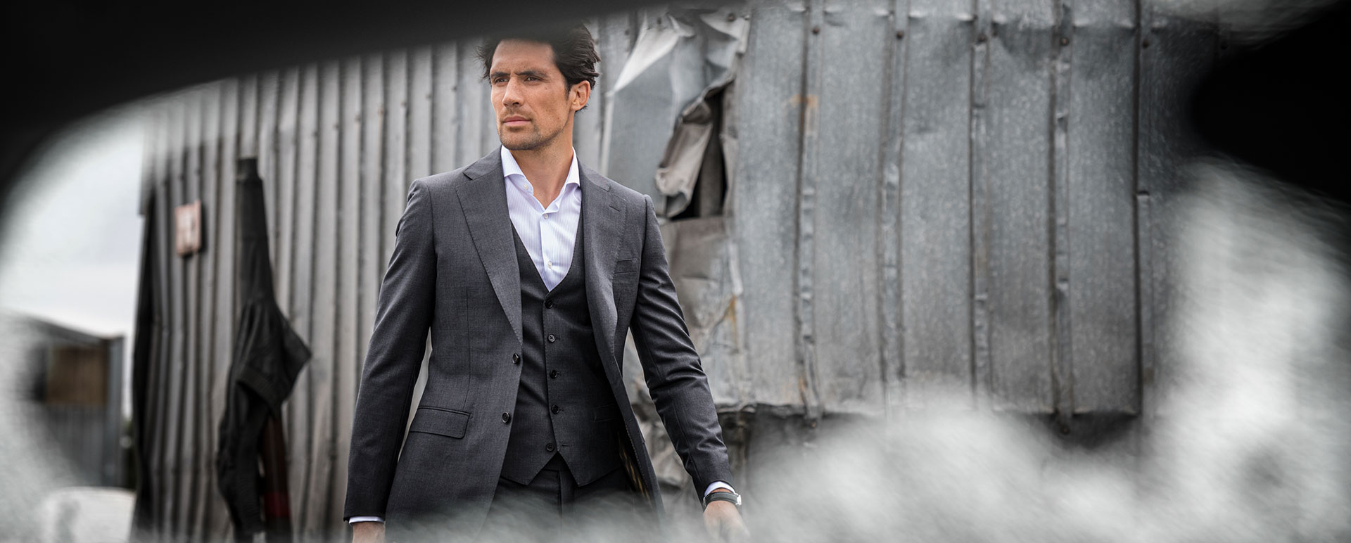 Styles de costume sur mesure business