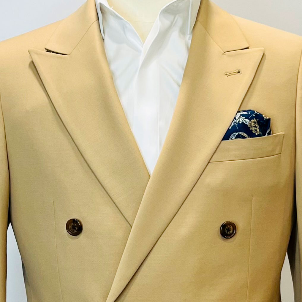 costume-croise-creme 1