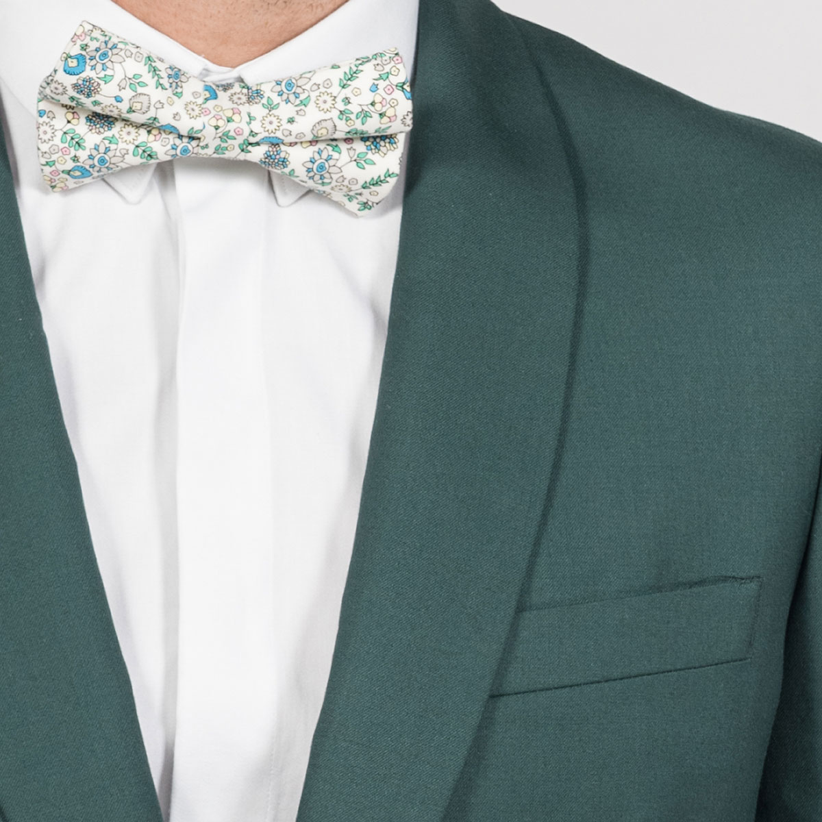 costume-mariage-vert-bouteille 2