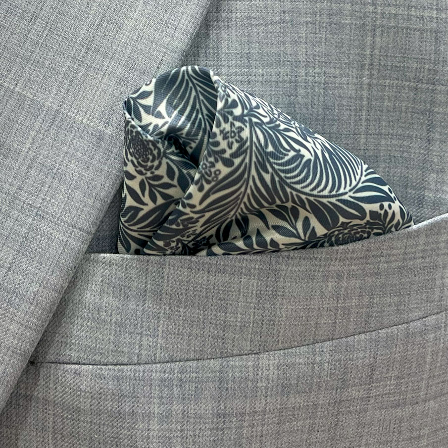 costume-sur-mesure-gris-clair 1