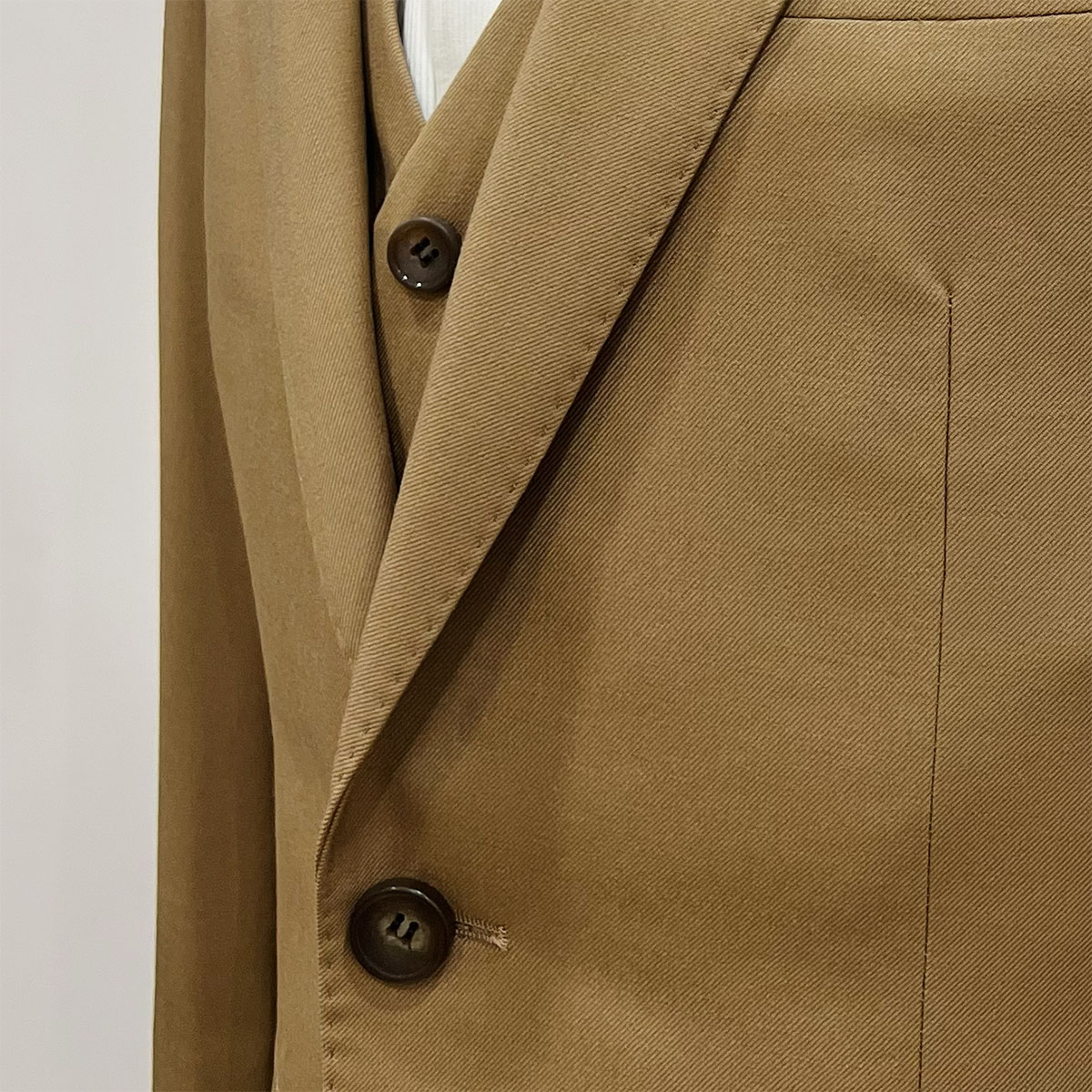 costume-trois-pieces-caramel 3